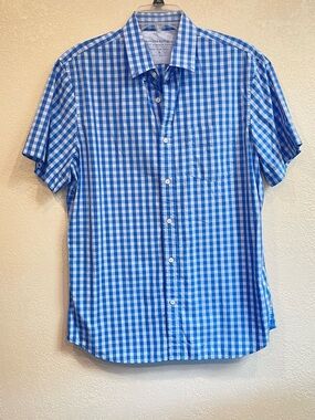Banana Republic Blue & White Gingham Short-Sleeve Button-Down Shirt